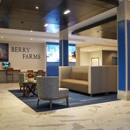 Holiday Inn Express & Suites Franklin - Berry Farms By Ihg Εξωτερικό φωτογραφία