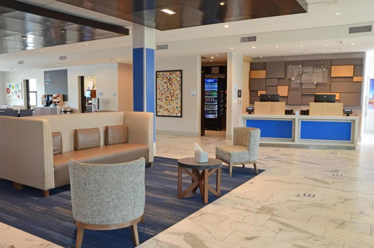 Holiday Inn Express & Suites Franklin - Berry Farms By Ihg Εξωτερικό φωτογραφία