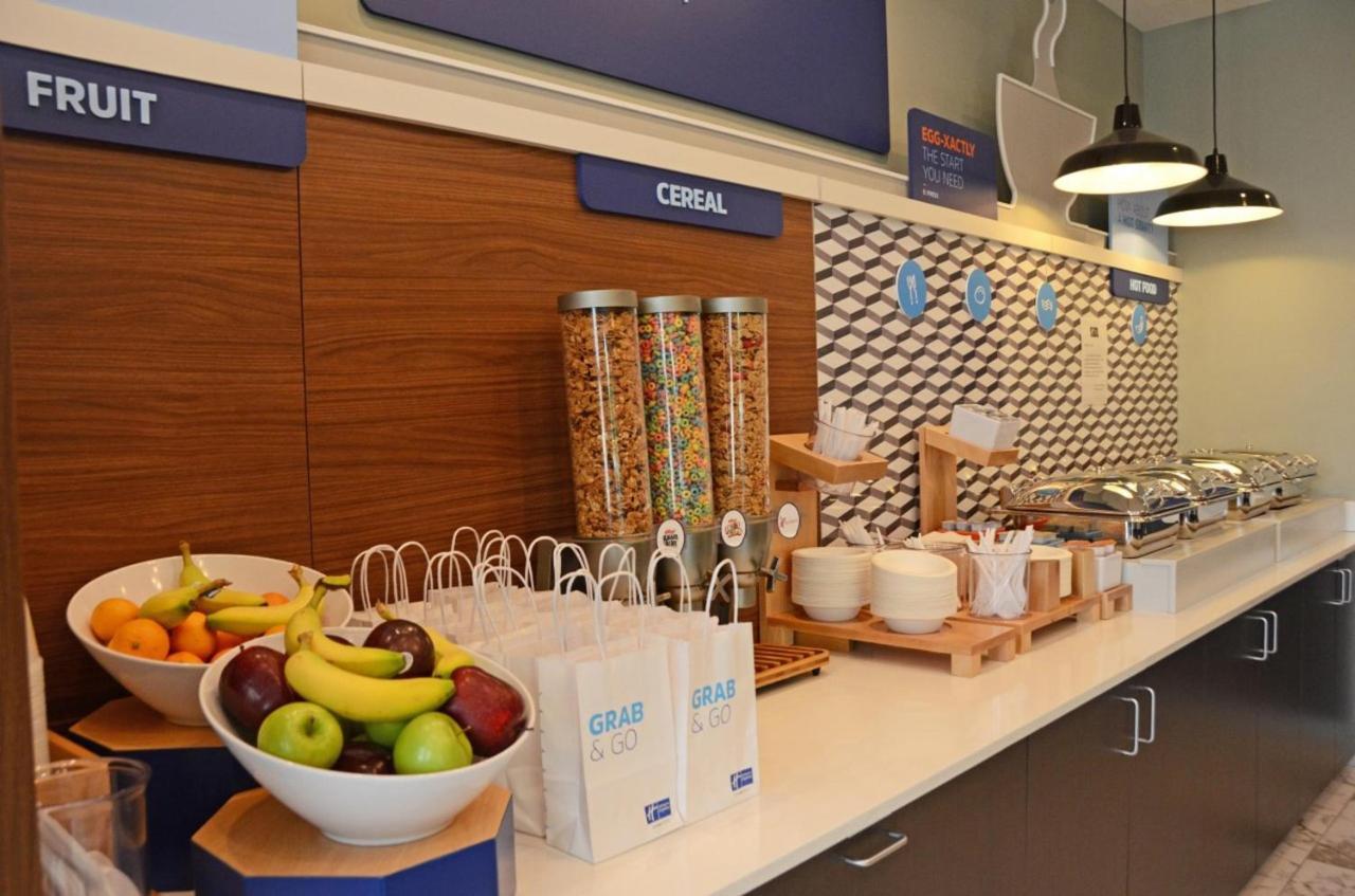 Holiday Inn Express & Suites Franklin - Berry Farms By Ihg Εξωτερικό φωτογραφία